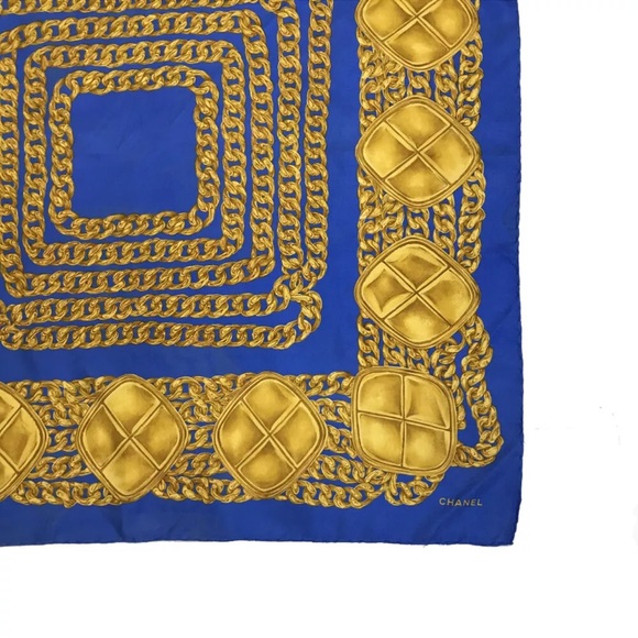 CHANEL SILK STATEMENT SCARF W34.3"xH34.3" - Picture 5 of 7